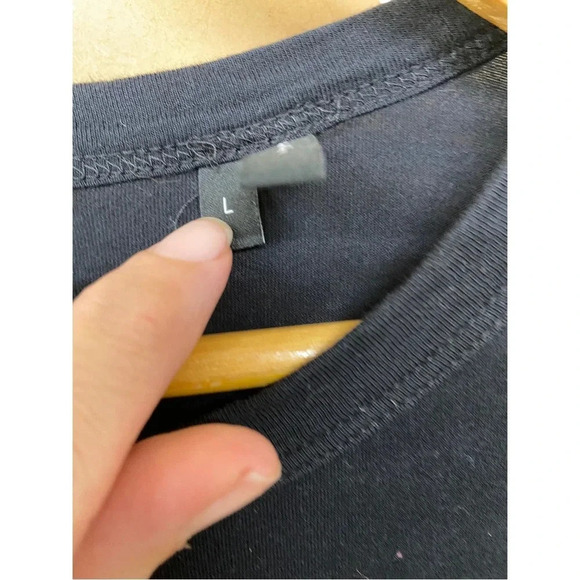 Theory Gaskell Black tshirt size large - Picture 6 of 7